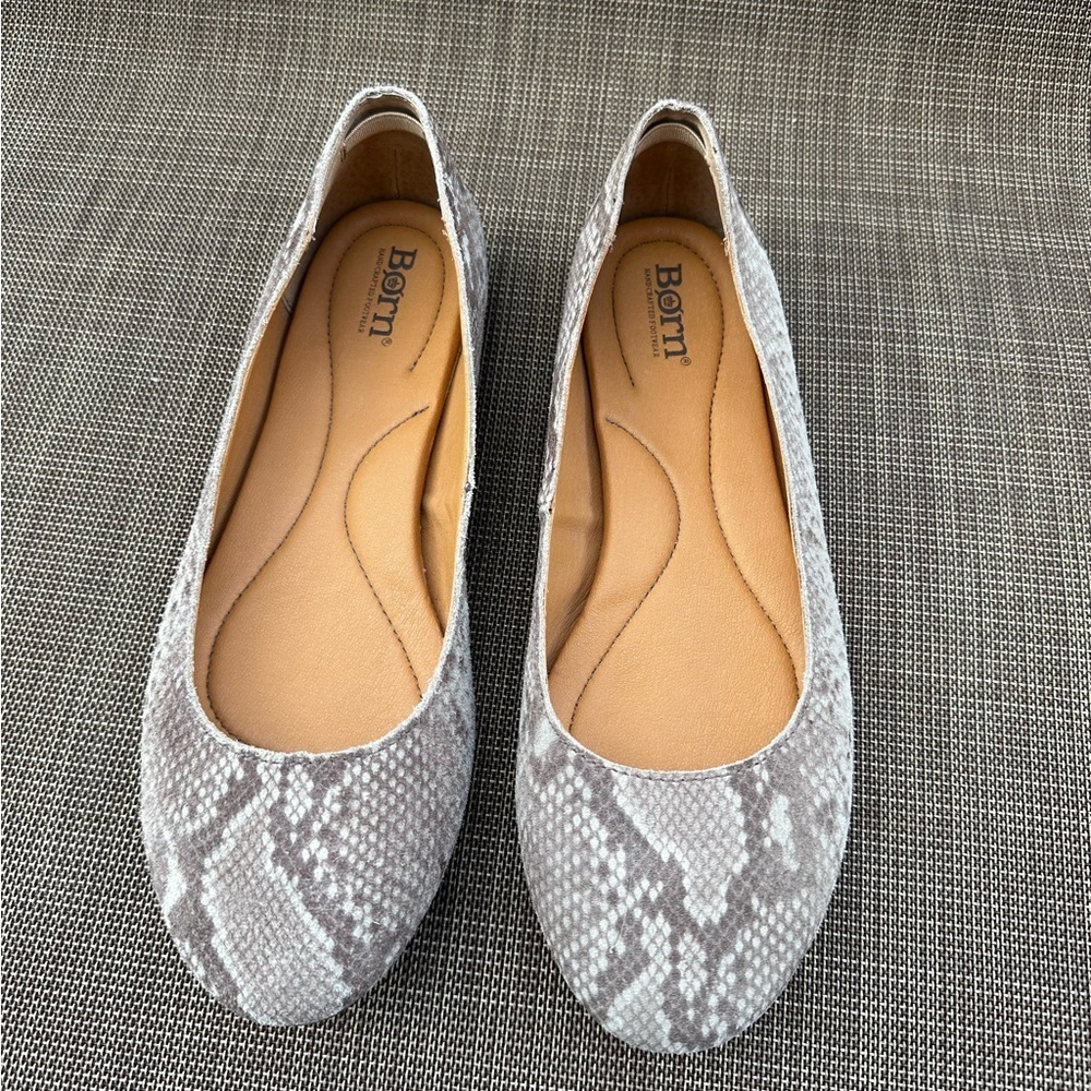 Born Adour Snakeskin Print Flat Shoes Women’s Size 8M